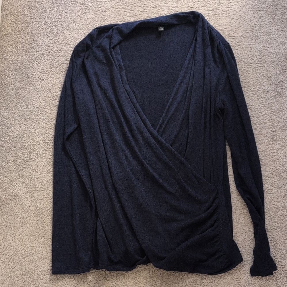 41 Hawthorn Navy Knit Top